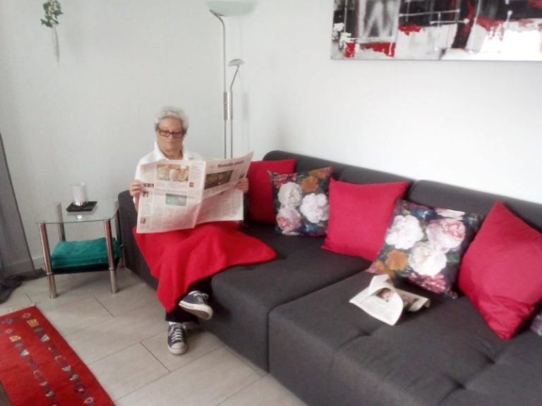 fewo braunlage couch im wohnzimmer